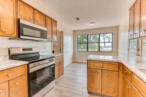Kitchen - 3207 Darwood Dr, Augusta, GA 30906 photo 6 of 8