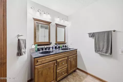 Bath - 856 Wide Waters Dr, Bath, NC 27808 photo 3 of 4