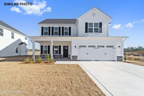 596 Appalachian Trl S, Jacksonville, NC 28546