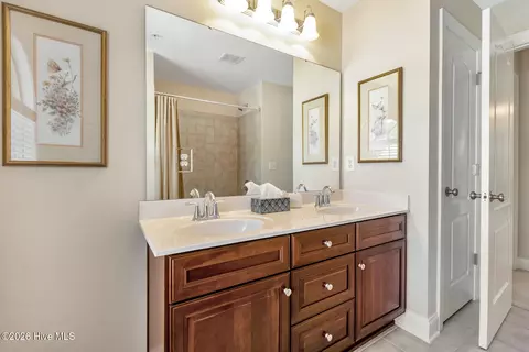 Bath - 75 Shadow Creek Ct, Pinehurst, NC 28374 photo 4 of 5