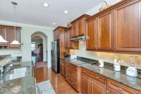 Kitchen - 75 Shadow Creek Ct, Pinehurst, NC 28374 photo 2 of 4