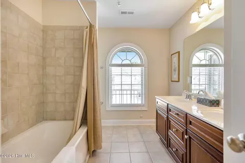 Bath - 75 Shadow Creek Ct, Pinehurst, NC 28374 photo 5 of 5