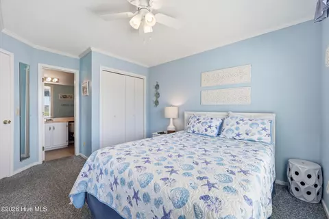 Bedroom - 1904 E Fort Macon Rd #252, Atlantic Beach, NC 28512 photo 3 of 5