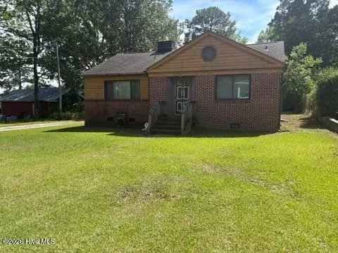 286 Mccrae St, Grifton, NC 28530