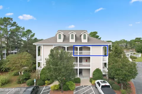 3350 Club Villas Dr # 1706, Southport, NC 28461