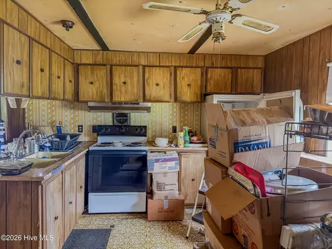 1308 Mac D Rd, Orrum, NC 28369 photo 5