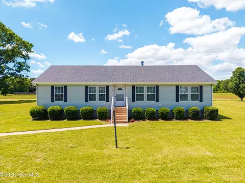 100 W Adelaide Ct, Elizabeth City, NC 27909