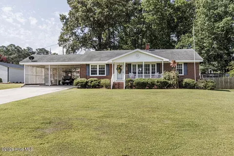 403 W Eason St, Macclesfield, NC 27852