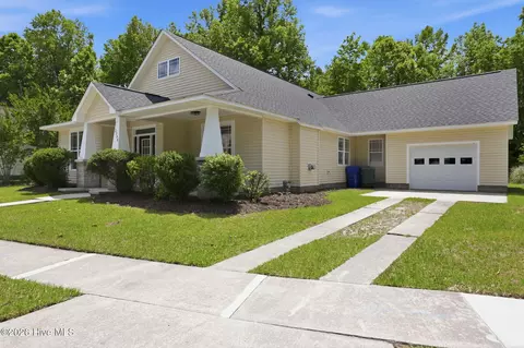 3598 Willow Run Dr, Greenville, NC 27858