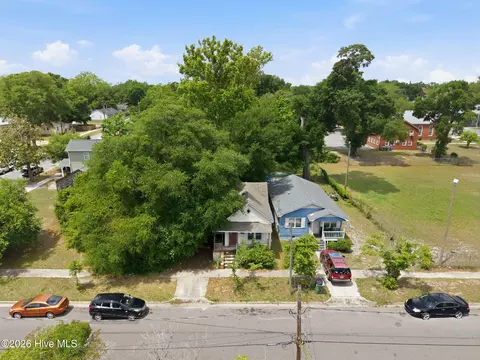 618 S 11th St, Wilmington, NC 28401