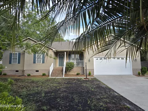150 S Shore Dr, Southport, NC 28461