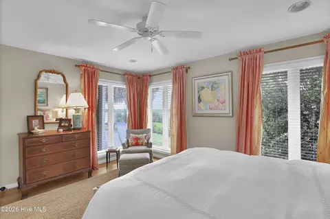 Bedroom - 650 Red Fox Trl, Hampstead, NC 28443 photo 8 of 10