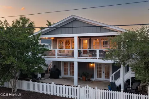 30 W Greensboro St, Wrightsville Beach, NC 28480