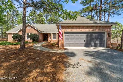 92 Sakonnet Trl, Pinehurst, NC 28374