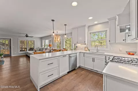 Kitchen - 92 Sakonnet Trl, Pinehurst, NC 28374 photo 3 of 6