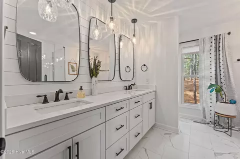 Bath - 92 Sakonnet Trl, Pinehurst, NC 28374 photo 2 of 3