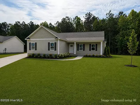 121 Trellis Ln, Vanceboro, NC 28586