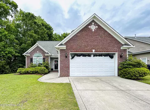 304 Weatherford Dr, Jacksonville, NC 28540