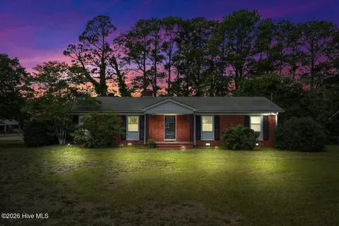 1801 E Azalea Dr, Goldsboro, NC 27530