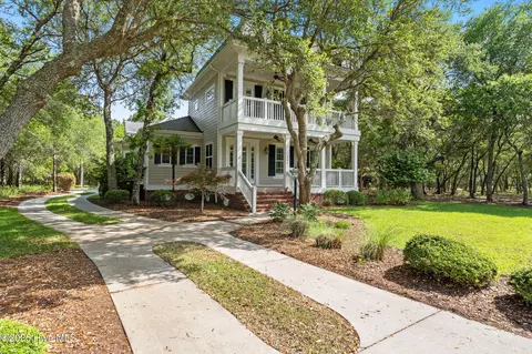 611 S Seascape Blvd SW, Supply, NC 28462