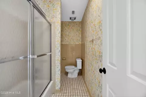 Bath - 2106 Mcdowell St, Augusta, GA 30904 photo 6 of 6