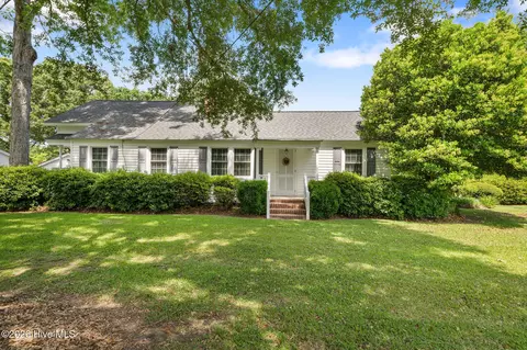 552 Garden Rd, Willard, NC 28478