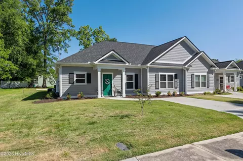 206 W Hall St, Thomson, GA 30824