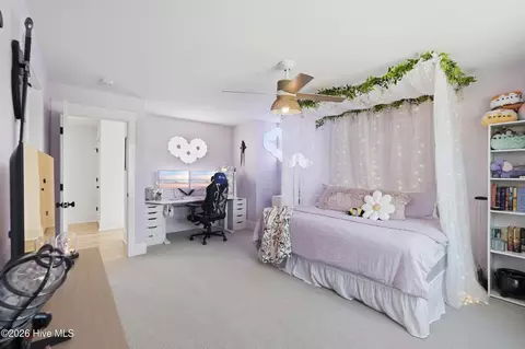 Bedroom - 35 Bowman Field Cir, Hampstead, NC 28443 photo 10 of 10