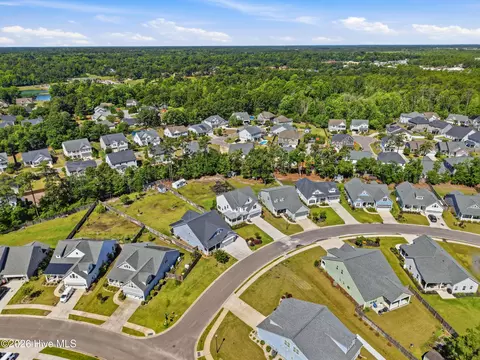 View/Area - 35 Bowman Field Cir, Hampstead, NC 28443 photo 3 of 6