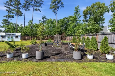Exterior - 35 Bowman Field Cir, Hampstead, NC 28443 photo 10 of 12