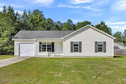 174 Ashbury Park Ln, Richlands, NC 28574