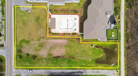 120 SE 58th St, Oak Island, NC 28465