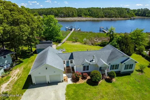 738 Dawson Creek Rd, Arapahoe, NC 28510