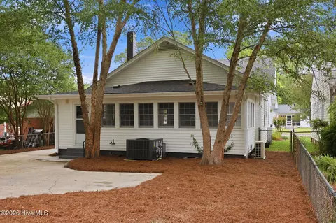 Exterior - 205 E 11th St, Washington, NC 27889 photo 10 of 10