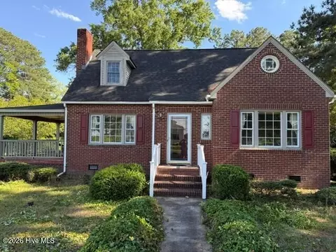 205 W Purvis St, Robersonville, NC 27871