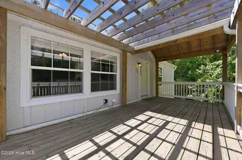 217 Woodside Dr, Hampstead, NC 28443 photo 8