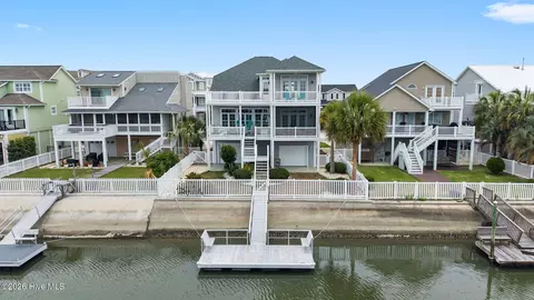 41 Moore St, Ocean Isle Beach, NC 28469