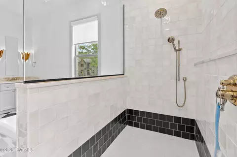 Bath - 325 Sloan Ln, Pinehurst, NC 28374 photo 4 of 9