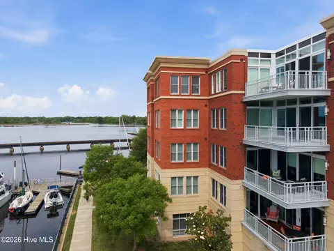 202 Sky Sail Blvd, New Bern, NC 28560