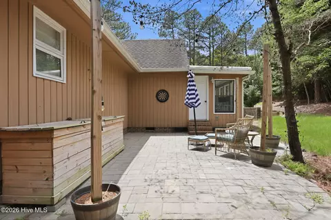 Exterior - 7 Ash Ct, Pinehurst, NC 28374 photo 5 of 10