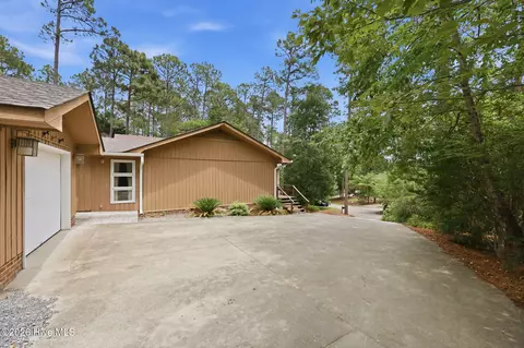 Exterior - 7 Ash Ct, Pinehurst, NC 28374 photo 10 of 10