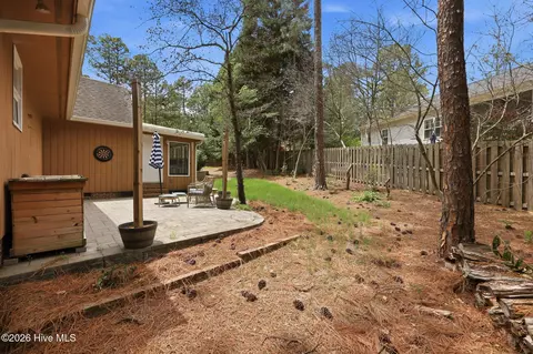 Exterior - 7 Ash Ct, Pinehurst, NC 28374 photo 3 of 10