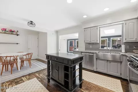 Kitchen - 7 Ash Ct, Pinehurst, NC 28374 photo 3 of 3