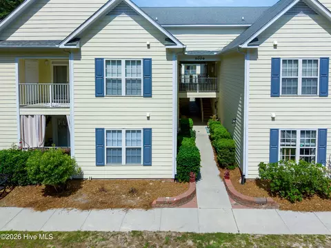 5006 Hunters Trl UNIT 1, Wilmington, NC 28405