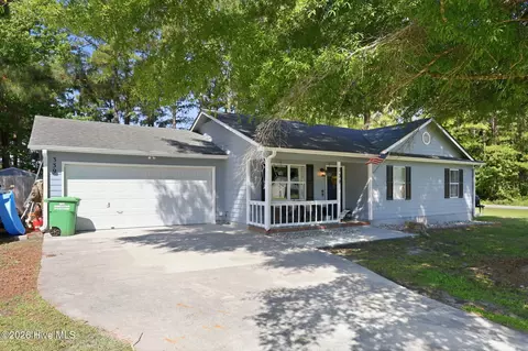 Exterior - 339 Riggs Rd, Hubert, NC 28539 photo 4 of 12