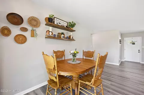 Dining - 339 Riggs Rd, Hubert, NC 28539 photo 3 of 3