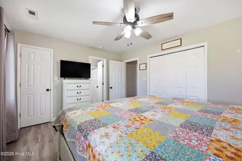 Bedroom - 339 Riggs Rd, Hubert, NC 28539 photo 6 of 6