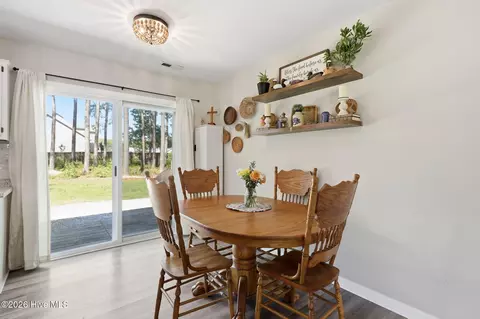 Dining - 339 Riggs Rd, Hubert, NC 28539 photo 2 of 3