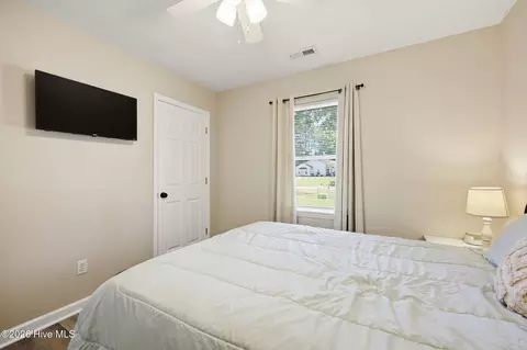 Bedroom - 339 Riggs Rd, Hubert, NC 28539 photo 2 of 6