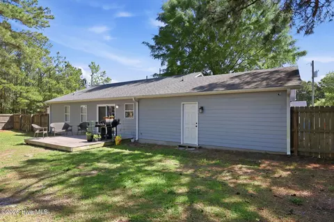 Exterior - 339 Riggs Rd, Hubert, NC 28539 photo 10 of 12